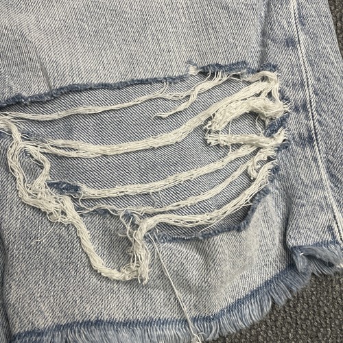 Pantalones cortos de skater holgados de mezclilla de tiro bajo American Eagle para dama - Imagen 11 de 13