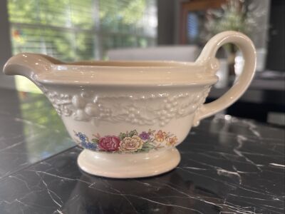 Vintage Homer Laughlin Eggshell Theme Gravy Boat E 43 N 5 made in USA