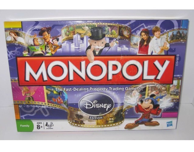 モノポリー　ディズニー　MONOPOLY Disney EDITION Amazon.com: Disney Monopoly : Toys & Games