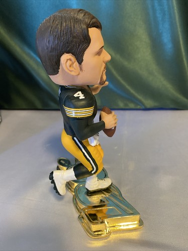 Brett Favre NFL 100 Gold Base #31/100 FOCO Green Bay Packers - Picture 5 of 6