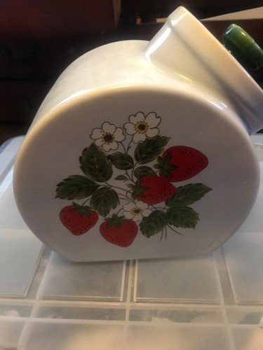 Vintage Nelson McCoy Cookie Jar Canister w-Lid Strawberry Country Tilted Front - Picture 5 of 12