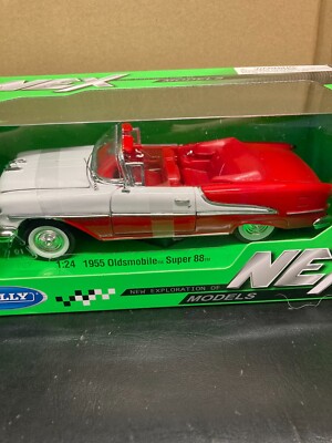 Welly 1955 Oldsmobile Super 88 Convertible Diecast 1:24 scale, Red-White 764072003245
