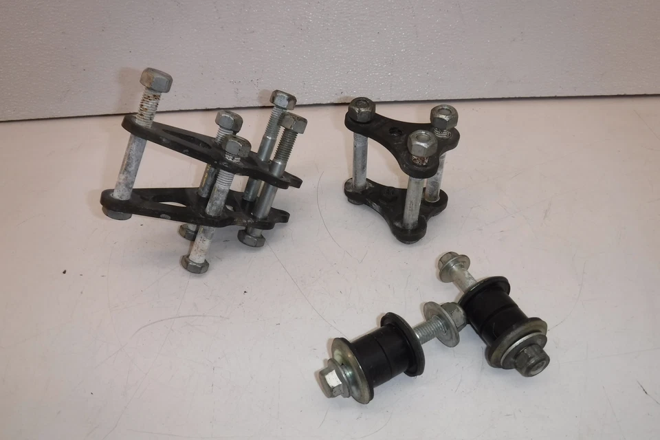 2012 victory vision ENGINE FRAME MOUNT MOTOR BRACKET BOLT SET PARTS LOT - Image 2 of 4