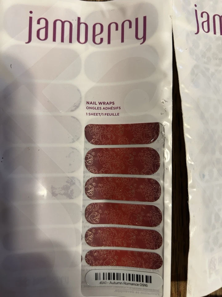 Jamberry Starter Kit con 3 juegos de envolturas de uñas NUEVAS y un mini calentador Foto 2 de 4