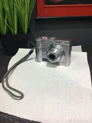 Panasonic Lumix DMC-LC70 4.0MP Digital Camera Silver Boxed Memory Card Etc