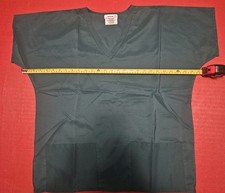 Green Scub Top Unisex. Medium. Blood Repellant