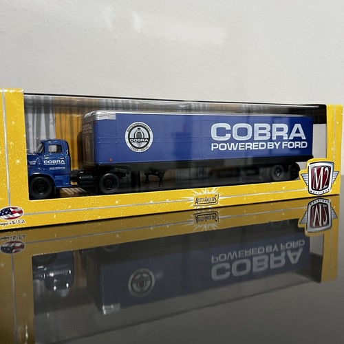 M2 Machines Auto Haulers 1956 Ford C-500 COE & Shelby Cobra Trailer New In Box - Picture 8 of 8