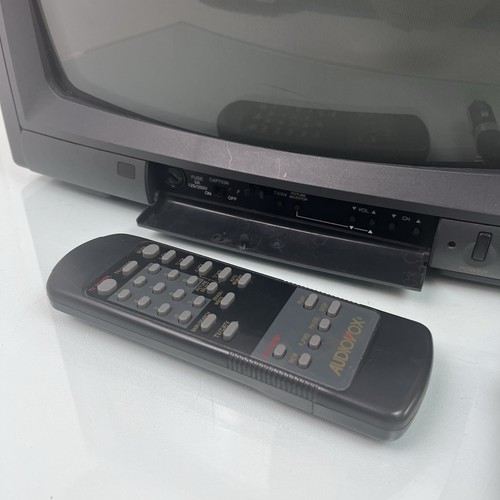 Audiovox AVT-1475 14" Farbfernseher/Monitor getestet funktioniert mit Fernbedienung - Bild 2 von 6