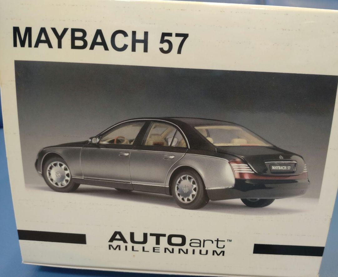 【新品・未使用】AUTOart MAYBACH 57 1/18スケール Autoart 1/18 Scale Diecast 76152 - Maybach 57 SWB - Grey