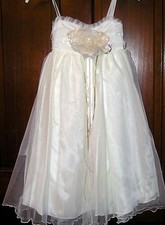 KIDS DREAM GIRLS SZ. 3-4 GORGEOUS IVORY FORMAL FLOWER GIRL/OCCASION DRESS NWT