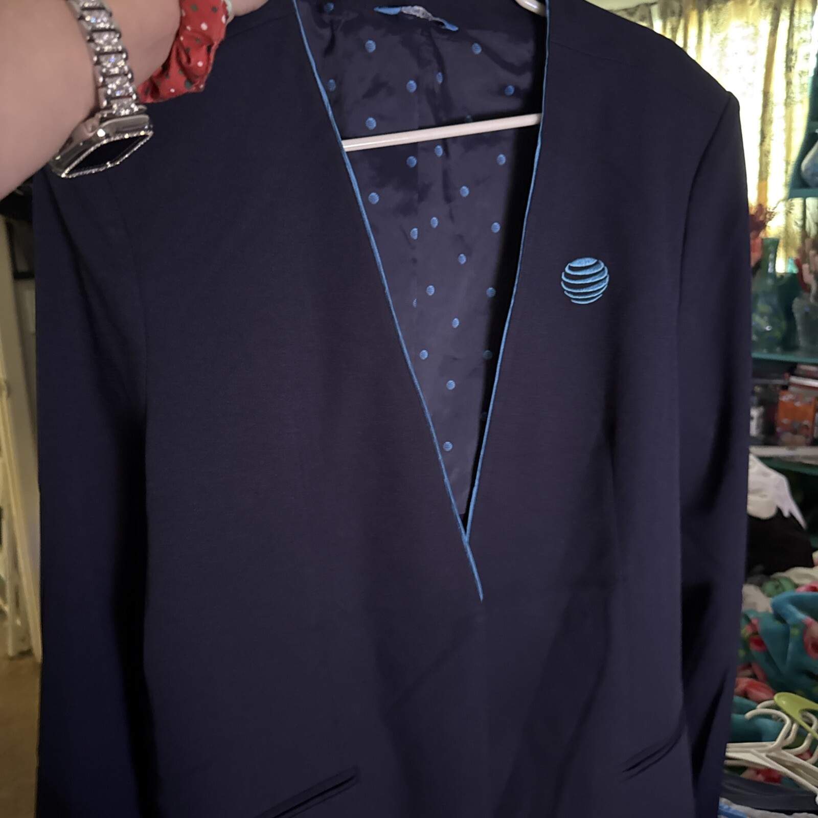Picture 1 of 2
