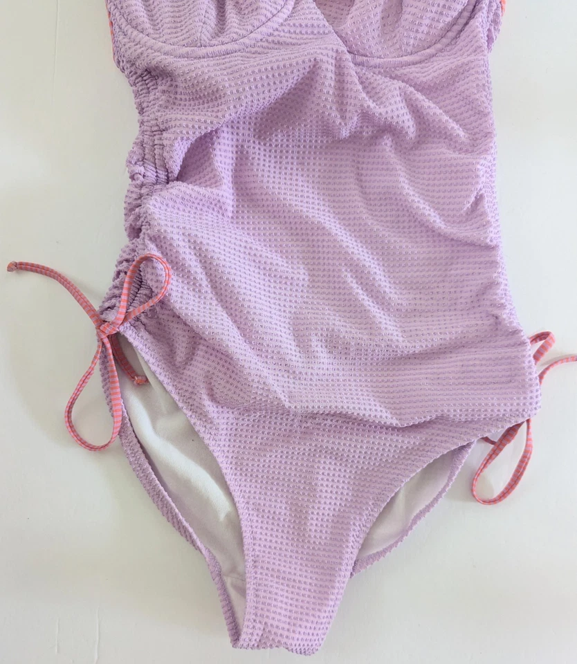 Traje de baño Moschino Mare Vintage Seersucker de una pieza con volantes púrpura rosa grande L Foto 3 de 4