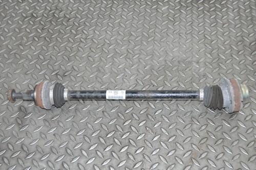 VW GOLF MK7 2.0 R 4motion 2015 RHD ANTRIEBSWELLE HINTEN RECHTS 5Q0501204A