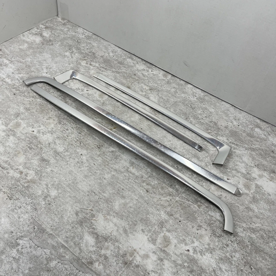 Juego de 4 molduras cromadas parabrisas Ford F150 Bronco 1980-1996 Foto 2 de 4