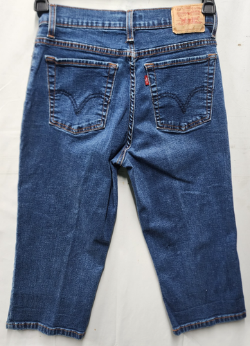 Levi's 512 Perfectly Slimming Capri Jeans (Stretch) Size 6P EUC!! (26W x 17L) - Picture 5 of 5