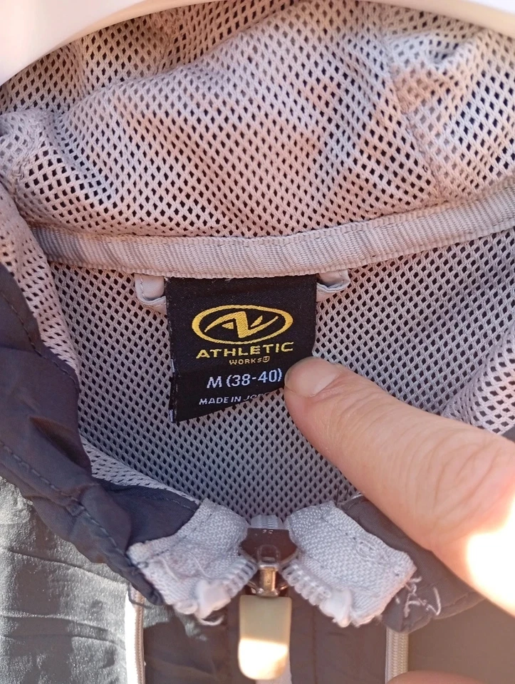 Veste Coupe-vent Athletic Works Grise À Capuche – Taille M - Photo 2/3