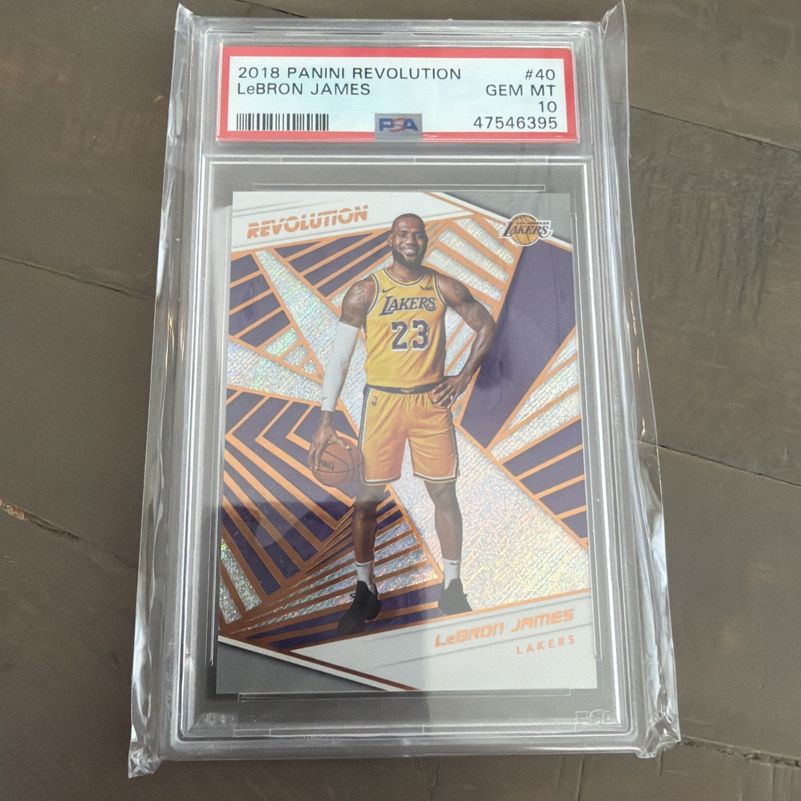 2018-19 Panini Revolution - LeBron James #40