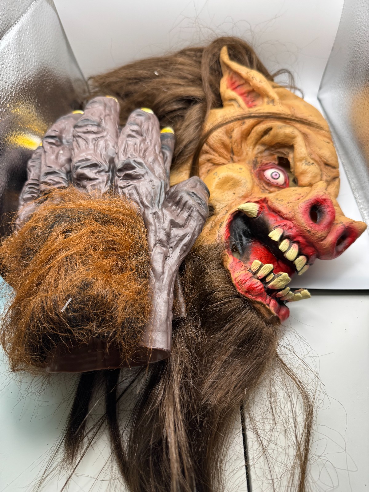 VINTAGE 2008 TMG THE PAPER MAGIC GROUP HALLOWEEN MASK & GLOVES WAREWOLF ANIMAL