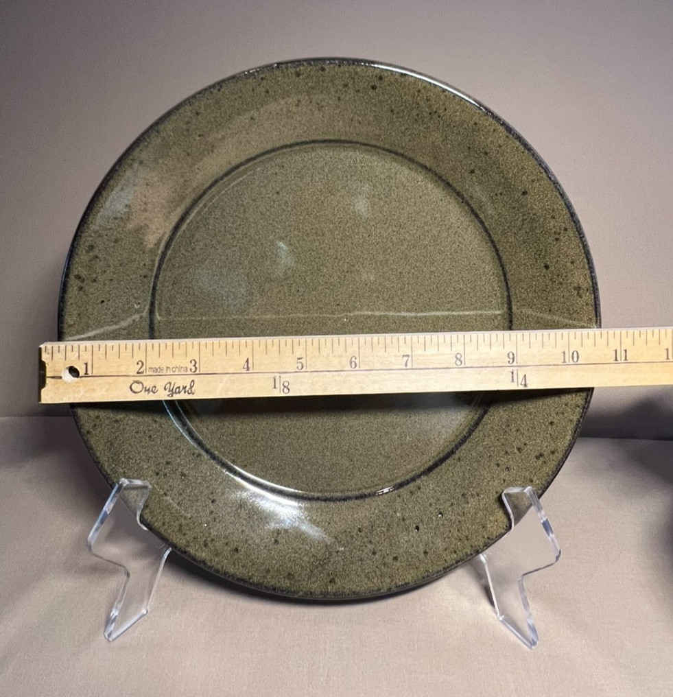 Jugtown Ware-North Carolina Southern Pottery-Dinner Plate V. Owens signed 2006