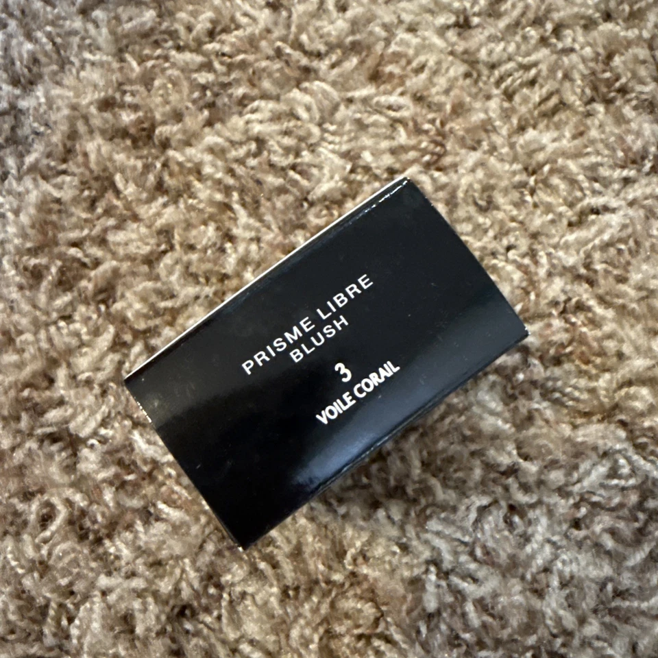 Givenchy Prisme Libre Blush – N03 Voile Corail – 0.21 oz – NEW - Image 2 of 3