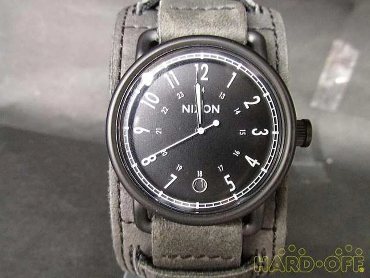 Nixon axe best sale watch