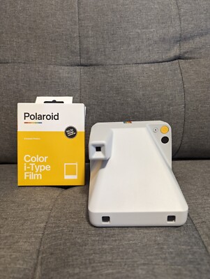 RARE SHOPIFY EDITION Polaroid Now I-Type Instant White Camera 35