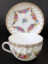 RARE SUPERBE ancienne TASSE + SOUS TASSE porcelaine de SAXE décor fleurs en TBE