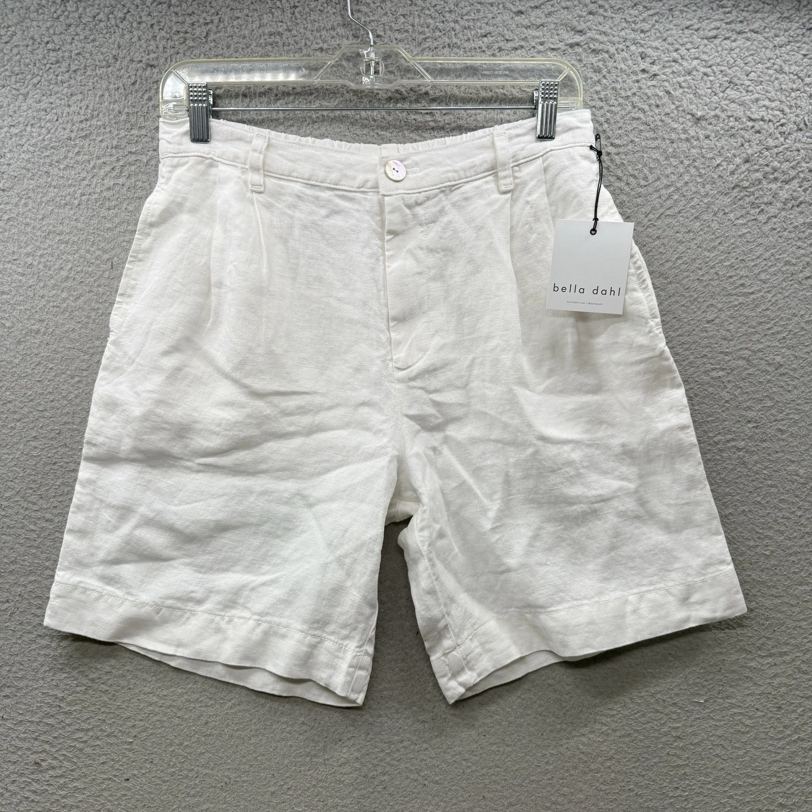 Bella Dahl Black Solid 100% Linen Pleated Front Button Shorts Beach NWT Size M
Opens in a new window