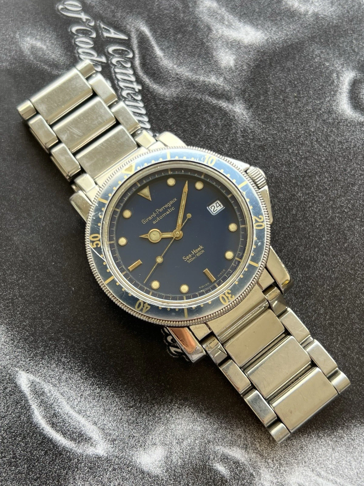 Girard Perregaux — Girard-Perregaux  Sea-Hawk vintage Diver watch. Rf 7100 500m, 39mm men