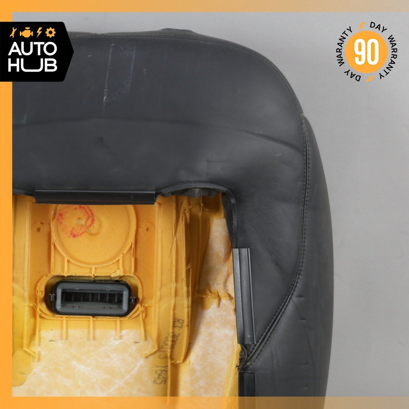 14-17 Maserati Quattroporte M156 Front Right Side Top Upper Seat Cushion OEM