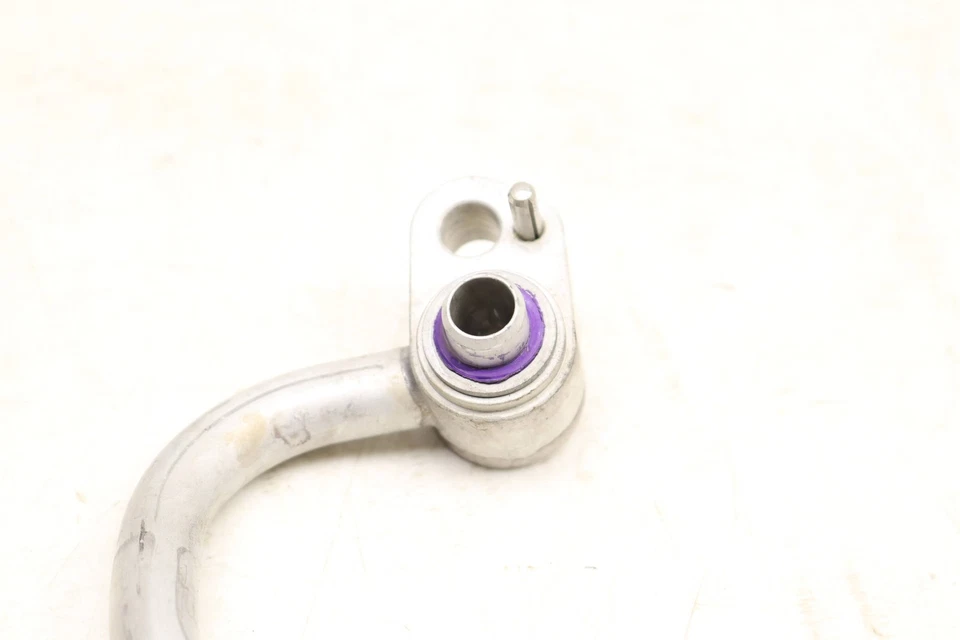 2018-2022 BMW X3 2.0L - AC HOSE / LINE / PIPE 9354553 - Image 2 of 4