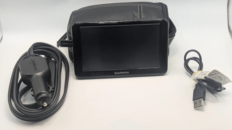 Garmin nüvi 2555LM Portable Automotive GPS Navigation Bundle With Cords/Case - Image 3 of 4