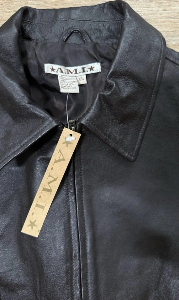 NWT AMI Black Leather Vest Size XL Dark Brown - Image 2 of 4