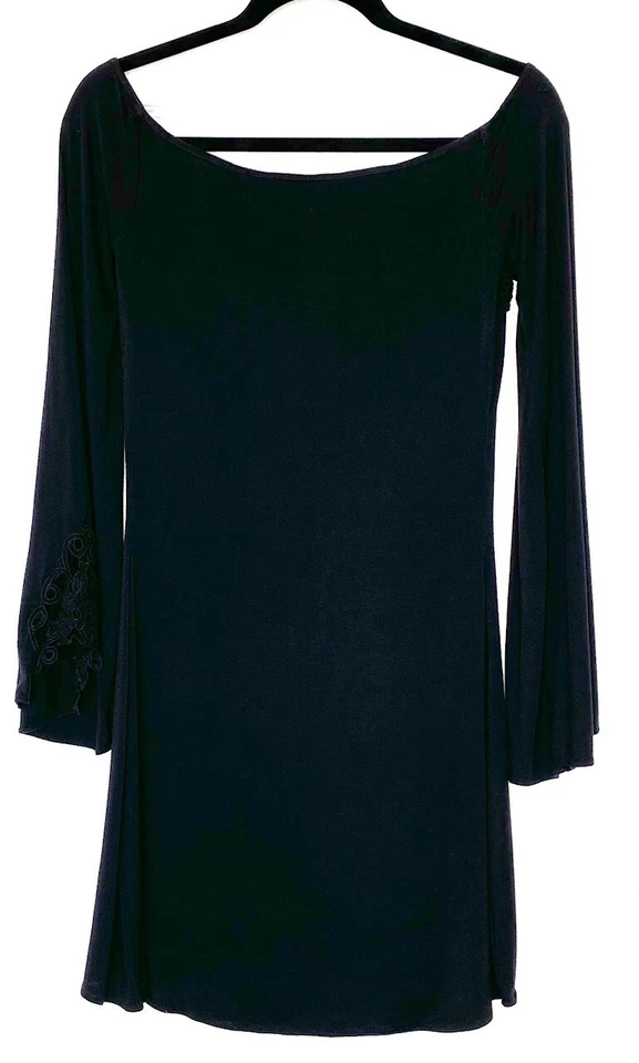 Vestido de Cóctel SKY Negro Crochet Encaje Campana Manga Acampanada Hombro Descubierto LBD GRANDE Foto 2 de 4