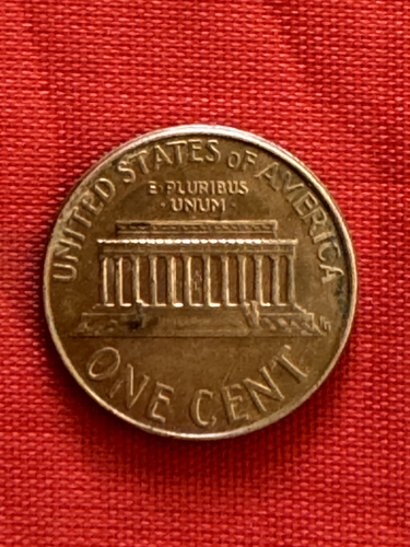 2006 No Mint Mark Penny CLOSE AM DARK COLOR - Picture 2 of 2