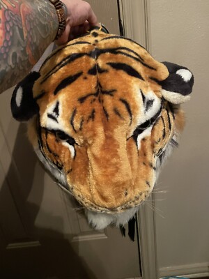 tiger  backpack brand new with tqgs  amazing Quality
