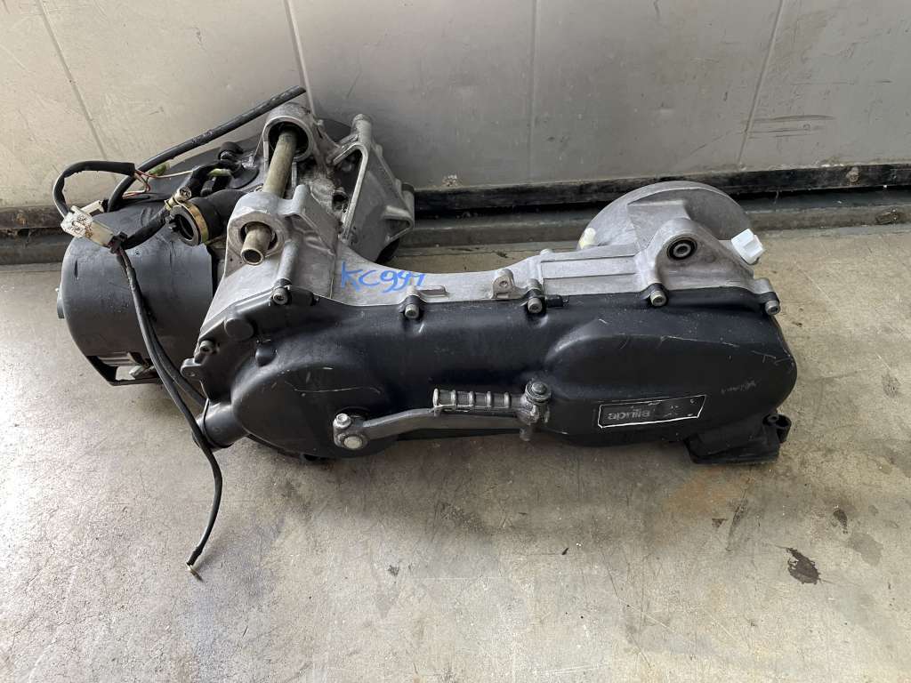 Motore Scarabeo 100 4t Aprilia Scarabeo 50 Ricambi Usati Ricambi