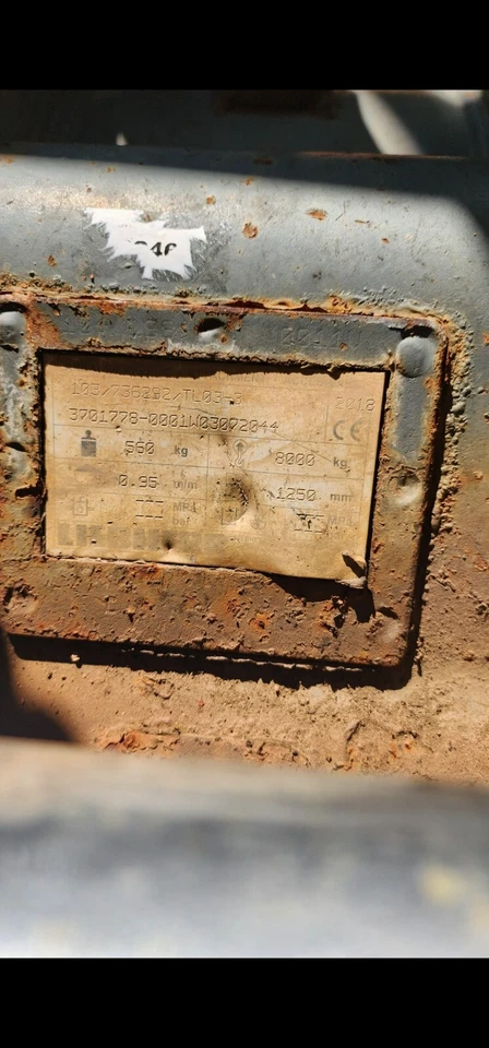 Cucharón excavadora Liebherr A918 49" Foto 3 de 4