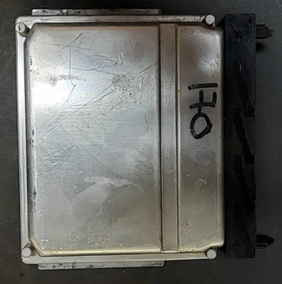 02-04 Volvo S60 Engine Computer ECM ECU 0261207227