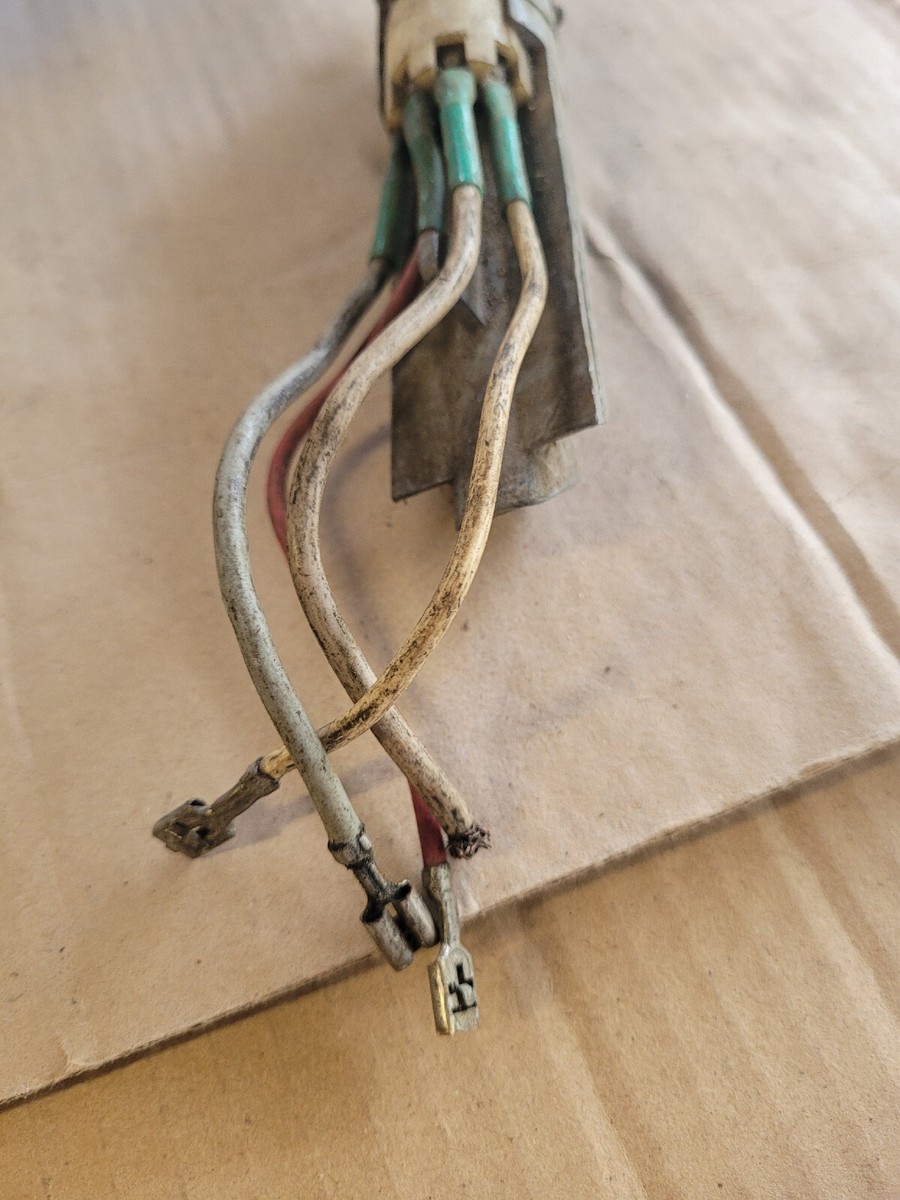 Contacteur à Clés Neiman Renault 34 DK Pour R19, R25, Renault 19 – Occasion En Bon état