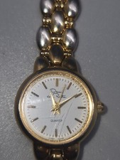 OSCAR DE LA RENTA Women’s Watch Gold-Tone Vintage Needs Battery 