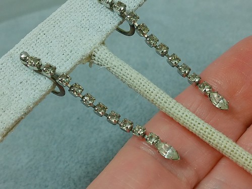 Pendientes elegantes colgantes de plata esterlina de colección con estrás de una sola hebra atornillada hacia atrás - Imagen 10 de 21