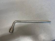 Mercedes-Benz CLS C218 Radmutternschlüssel A2215810001 3,50 Diesel 195kw 22179280 Mercedes-Benz CLS C218 Radmutternschlüssel A2215810001 3,50 Diesel 195kw 22179280