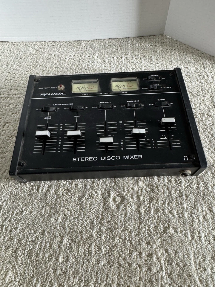 MEZCLADOR ESTÉREO REALISTA 32-1100A PRODUCCIÓN DE RADIO DJ Foto 3 de 4