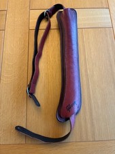 Gibson Modern Vintage Leather Strap with Memory Foam Pad in Cherry.