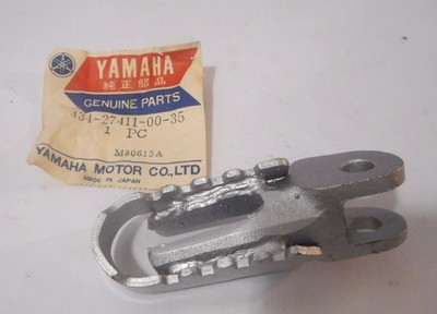 パソコン YAMAHA DT125 LEFT FOOTREST 1 PEG 434-27411-00-35 DT360 TY175 DT100