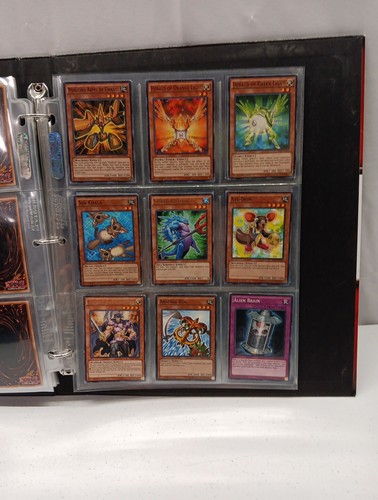 Yugioh Legendary Collection 2 The Duel Academy Years Binder w/cards but no packs - Picture 14 of 20