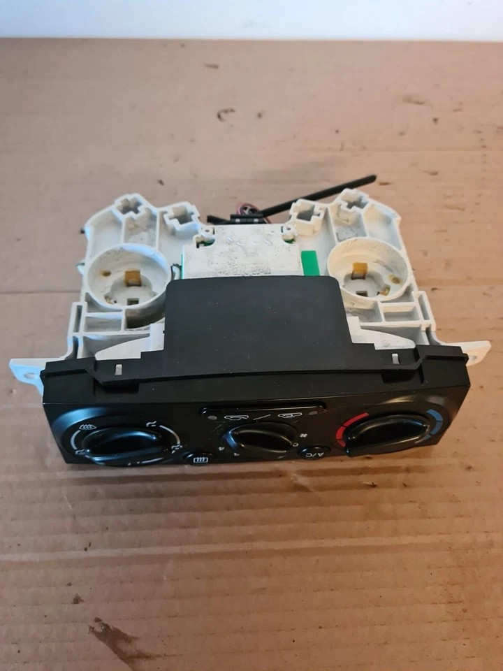 MAZDA MPV HEATER CLIMATE CONTROL SWITCHES 2004-2009 A51 - Image 3 of 3