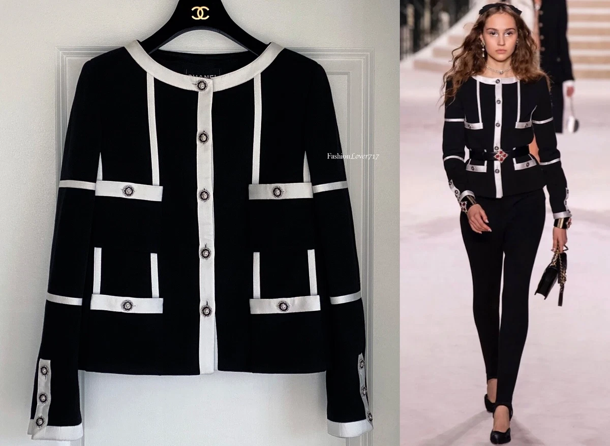 CHANEL FA-WI 2021 Collection Off-White Blazer/Jacket Size F 38/US 6