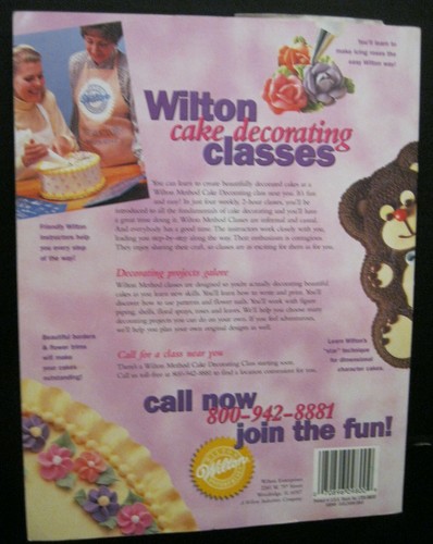 WILTON CAKE DECORATING YEARBOOK 1998 YEARBOOK SOFTCOVER GREAT IDEAS FOR CAKES - Picture 3 of 4